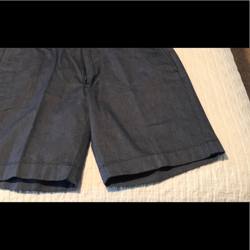 Men’s J Crew Blue Shorts size 32 inseam 9 inches